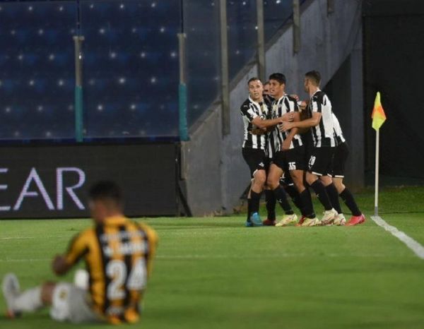 Libertad tumba a Guaraní y enciende el torneo
