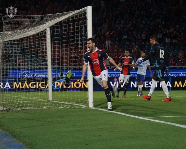 Cerro Porteño golea y asalta la punta del Clausura - .::Agencia IP::.