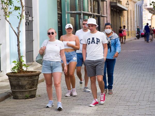 Cuba recibe a viajeros internacionales sin cuarentena pero con vacunas - Viajes - ABC Color