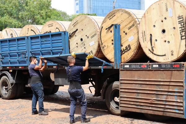 ANDE recibe lote de conductores de distribución para el fortalecer el sistema eléctrico nacional - .::Agencia IP::.