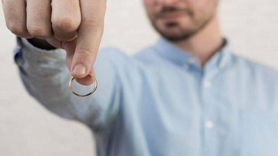 Diario HOY | Pide el divorcio tras ver a su esposa sin maquillaje: “Me engañaron”