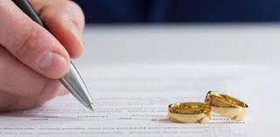 Pide el divorcio tras ver a su esposa sin maquillaje: “Me engañaron”