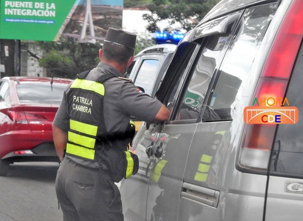Caminera y Policía se UNEN para “RECAUDAR” para el Pan Dulce
