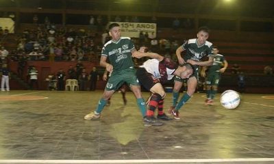 PARANAENSE DIO VUELTA UN DURO PARTIDO Y DEJÓ SIN CHANCES A MINGA