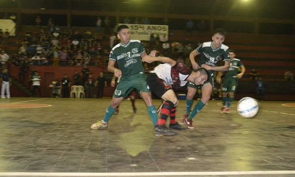 PARANAENSE DIO VUELTA UN DURO PARTIDO Y DEJÓ SIN CHANCES A MINGA