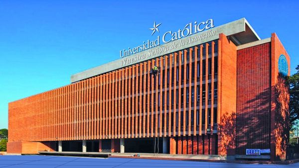 Universidad Católica inaugura primera etapa del campus de Salud