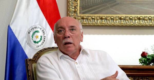 La Nación / Excanciller lamenta expresión “poco afortunada” de canciller uruguayo sobre Paraguay