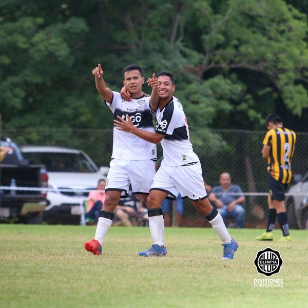 Olimpia, el nuevo lìder de la Sub 18 - Fútbol - ABC Color