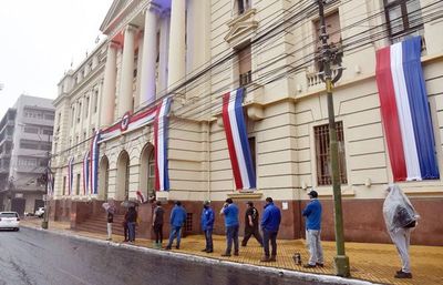 IPS y Hacienda “depuran listas” para que beneficiarios de Pytyvõ puedan volver a tener IPS - Nacionales - ABC Color