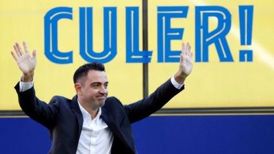 Xavi fue presentado en el Barcelona con la difícil tarea de encaminar al club por la senda del triunfo