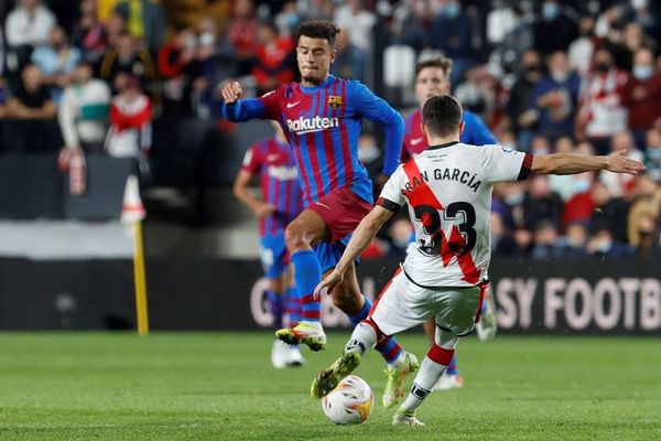 Coutinho rebate críticas: “En mi carrera nunca faltó profesionalidad” - Fútbol Internacional - ABC Color