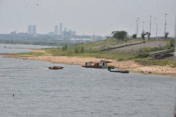 Río Paraguay baja 6 centímetros en las últimas horas y situación es preocupante