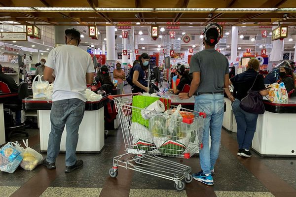 La inflación de Venezuela fue del 8,1 % en octubre, según un ente independiente - MarketData