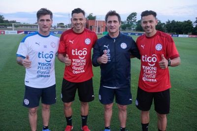 La fotografía viral de los mellizos de la selección paraguaya - Selección Paraguaya - ABC Color