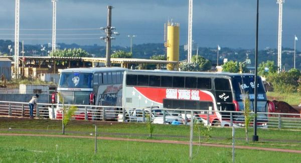 Buses: demanda de viajes a la Argentina es “altísima”, afirman - Nacionales - ABC Color