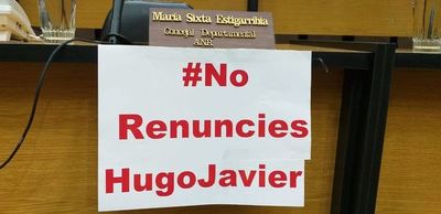 “No renuncies, Hugo Javier”, pidió a gritos desesperados una edil colorada - Nacionales - ABC Color