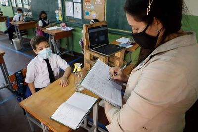 Sociedad Científica rechaza recortes al Fondo para la Excelencia - Nacionales - ABC Color