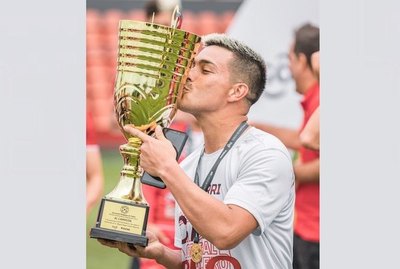 Crónica / DERLIS ALEGRE: “Borré mi perfil de Facebook”