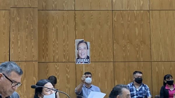 Oposición y un colorado velazquista posibilitan intervención en Central