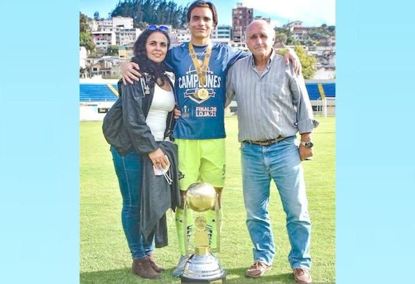 Crónica / Murió de tanta emoción de ver triunfar a su hijo