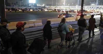 La Nación / EEUU reabre fronteras y prohíbe ingreso a vacunados con Sputnik