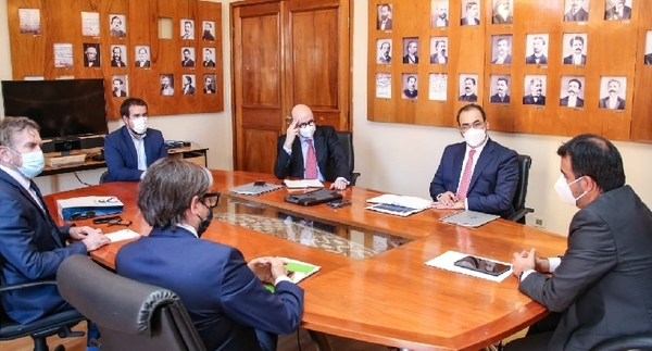 Hacienda y CAF analizan proyectos de inversión para los próximos 5 años