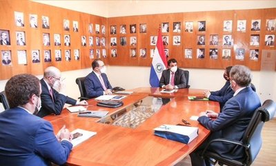 Hacienda y CAF analizan proyectos de inversión para los próximos 5 años - .::Agencia IP::.