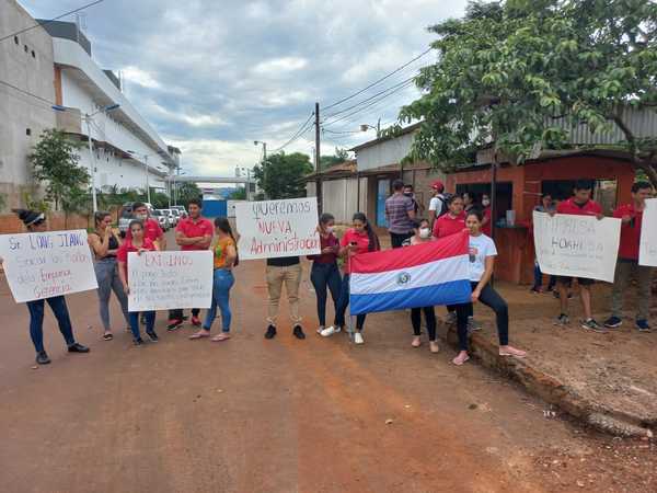 Despiden a trabajadores de HOAHI que conformaron un sindicato - La Clave