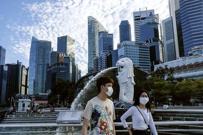 Singapur cobrará los gastos médicos a aquellos pacientes que no quieran vacunarse contra el Covid-19 - .::Agencia IP::.