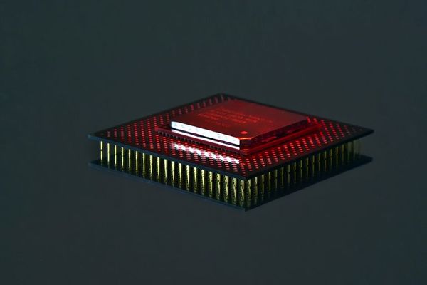 AMD suministrará chips a Meta (Facebook) y sigue comiendo terreno a Intel - Tecnología - ABC Color
