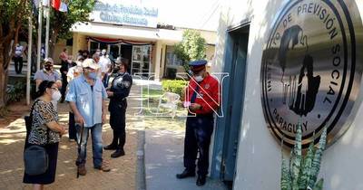 La Nación / IPS reintegra en servicios médicos a 5.010 bloqueados por figurar en Pytyvõ