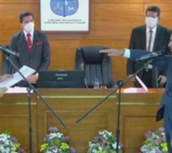 Nenecho Rodríguez jura como intendente de Asunción - Paraguay.com