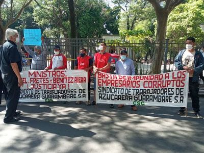 Obreros de azucarera exigen rechazo de inconstitucionalidad - Nacionales - ABC Color