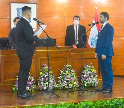 Jura «Nenecho» Rodríguez y los concejales de Asunción