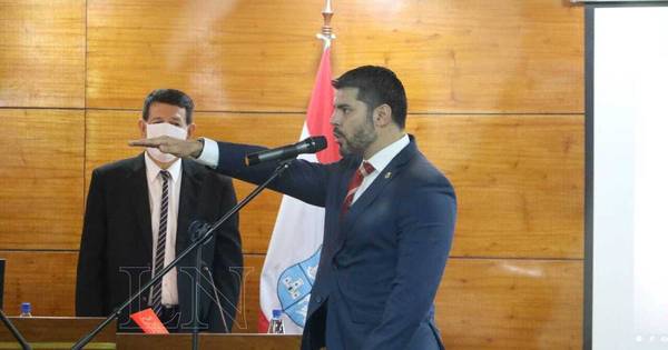 La Nación / Óscar Rodríguez juró como intendente de Asunción