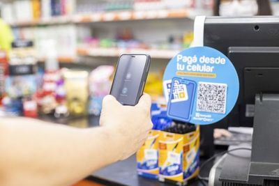Pagos con QR desde el celular se expanden a más de 170 ciudades del país - Nacionales - ABC Color