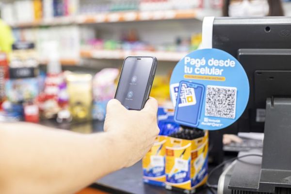 Pagos con QR desde el celular se expanden a más de 170 ciudades del país - Nacionales - ABC Color