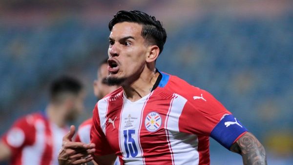 Gustavo Gómez: "Es un partido decisivo ante Chile"