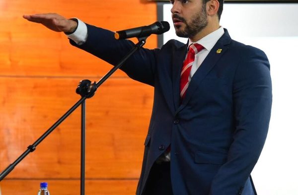 “Nenecho” Rodríguez juró como intendente de Asunción