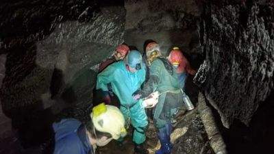 Aventurero duró atrapado dos días en una cueva tras sufrir graves lesiones por una caída