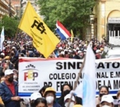 Docentes volverán a marchar por reajuste salarial - Paraguay.com