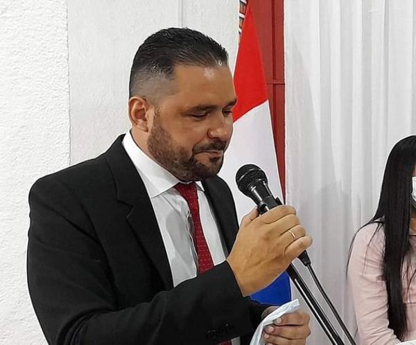 Asumió el primer intendente de la ciudad sin calles ni comercios del Paraguay