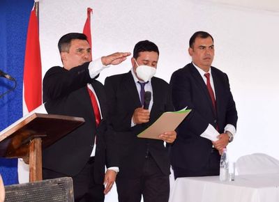 Amado Díaz Verón, hermano del gobernador, asumió como intendente de Caazapá - Nacionales - ABC Color