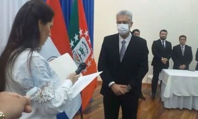 José Carlos Acevedo juró como intendente municipal de Pedro Juan Caballero