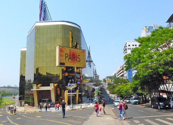 Shopping Paris se adhiere al Black Friday 2021 con mas de 40 tiendas.