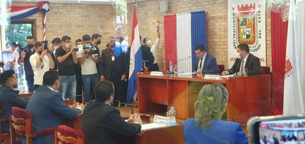 Pedro Acuña presidirá la Junta Municipal de Ciudad del Este - ABC en el Este - ABC Color