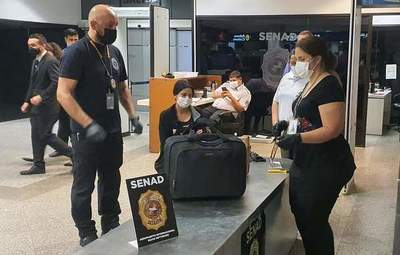 JOVEN ITAPUENSE DETENIDA AL INTENTAR VIAJAR CON COCAÍNA A MADRID - Itapúa Noticias