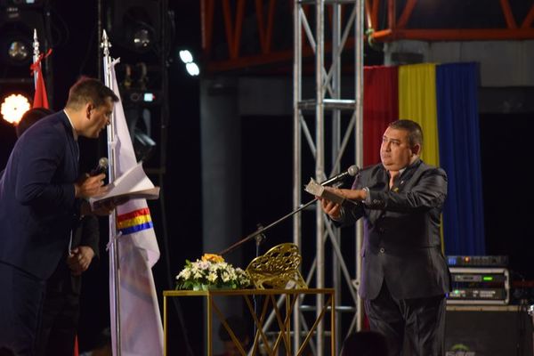 Intendente encarnaceno pidió a la Junta que “no lo dejen solo” - Nacionales - ABC Color