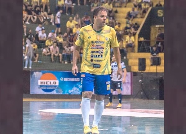 Crónica / Herrera fue despedido con todos los honores