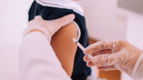 Salud empieza hoy a vacunar a niños desde los 12 años